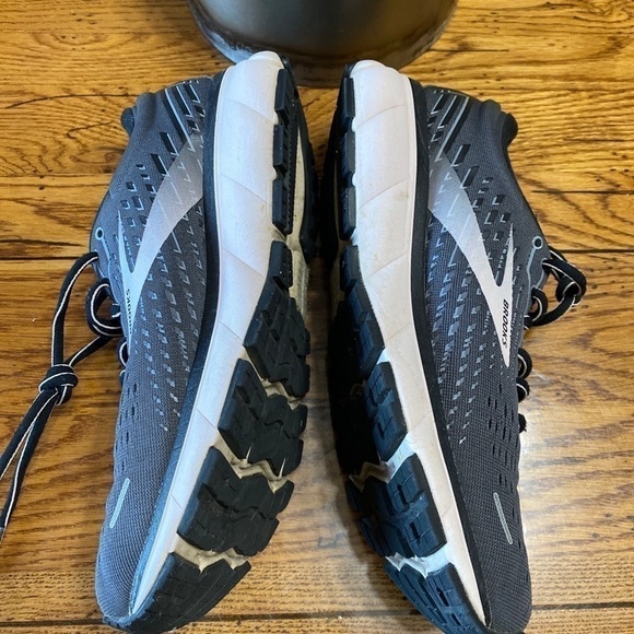 brooks Ghost 13 Black/Hushed Violet Shoes Size 9 - Picture 5 of 7